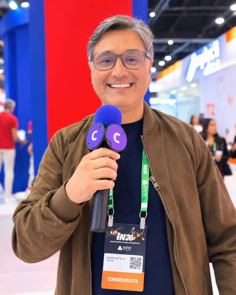 Dr. Douglas Silva, dentista cliente da Capim