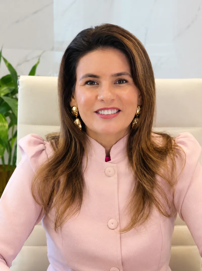 Dra. Samantha Cardoso, dentista cliente da Capim